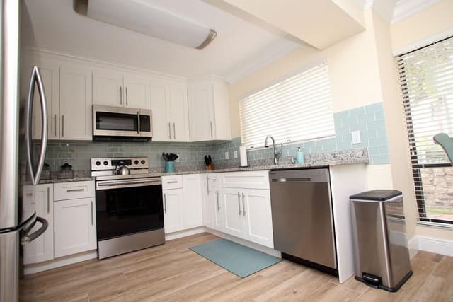 67 Balfour Road, Palm Beach Gardens FL 33418 - Palm Beach Gardens, FL - Photo 2