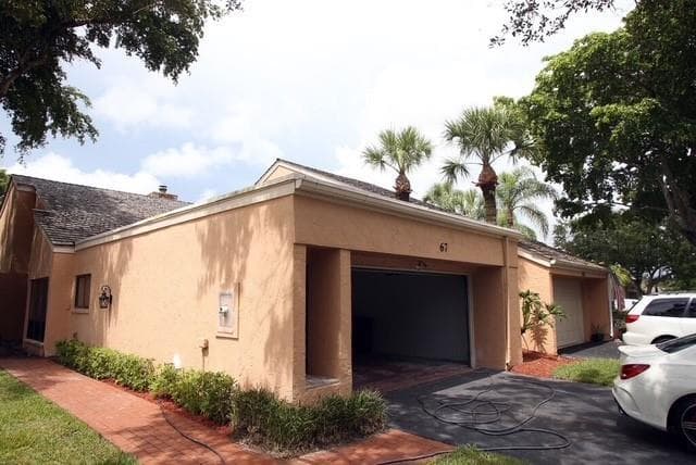 67 Balfour Road, Palm Beach Gardens FL 33418
