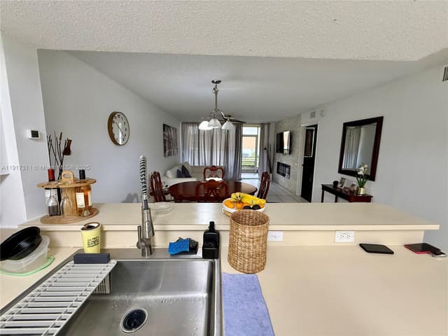 8246 NW 24th St # 8246, Coral Springs FL 33065 - Coral Springs, FL - Photo 3