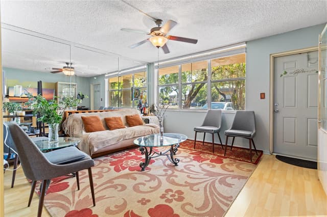 9121 Sunrise Lakes Blvd # 104, Sunrise FL 33322 - Sunrise, FL - Photo 6