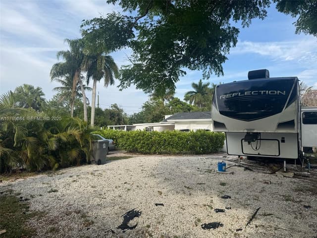 3918 Serubi Avenue, Palm Springs FL 33461 - Palm Springs, FL - Photo 4