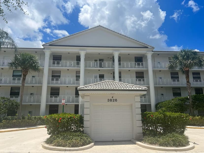 3826 Whitehall Drive # 205, West Palm Beach FL 33401