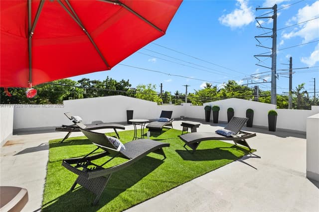 305 NW 58th St, Miami FL 33127 - Miami, FL - Photo 5