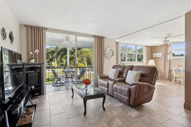 700 S Hollybrook Dr # 201, Pembroke Pines FL 33025 - Pembroke Pines, FL - Photo 6