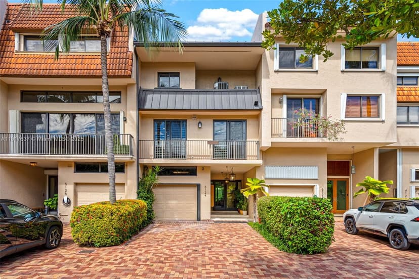 6124 Paradise Point Dr # 6124, Palmetto Bay FL 33157