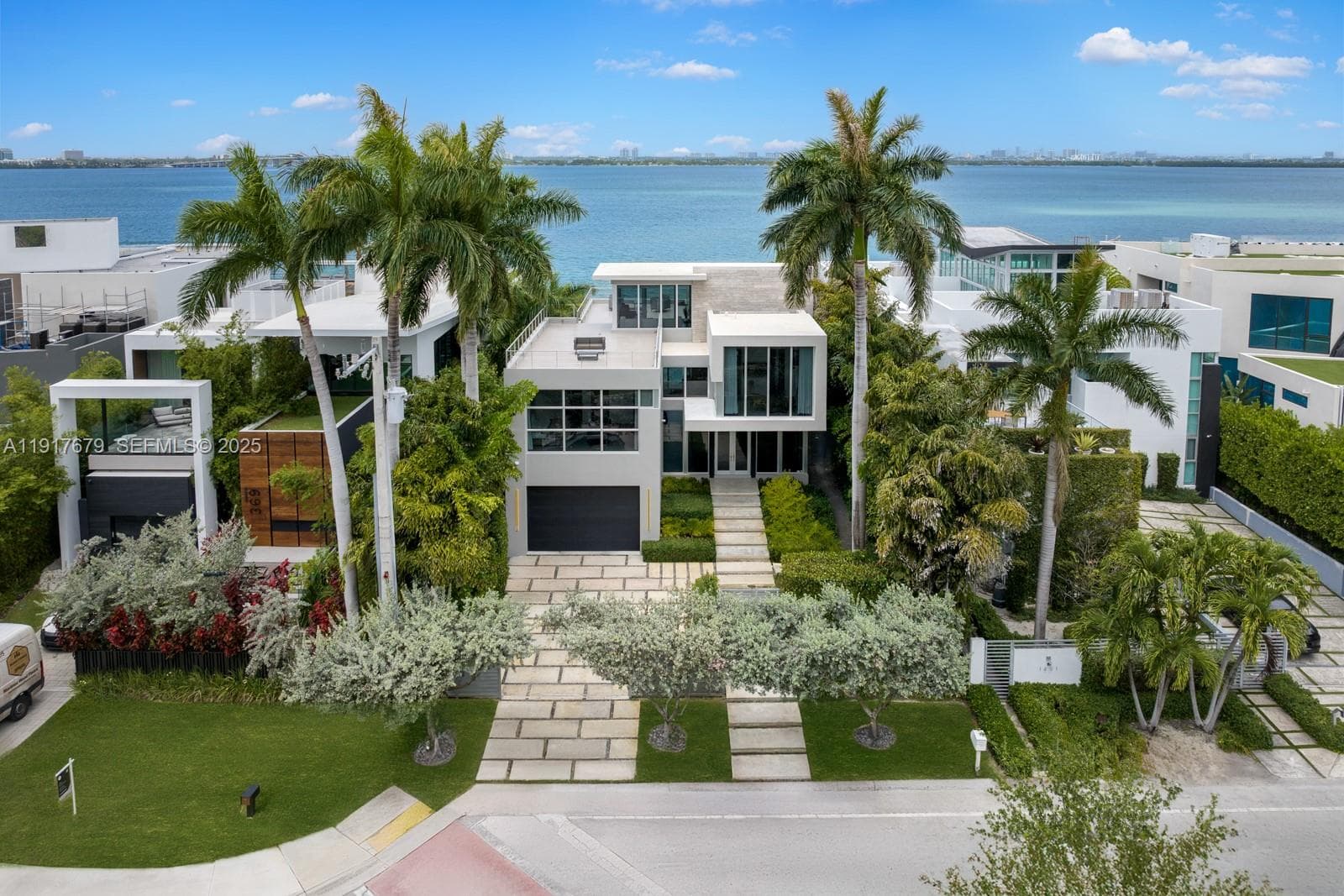 1379 N Venetian Way, Miami FL 33139 - Miami, FL - Photo 1