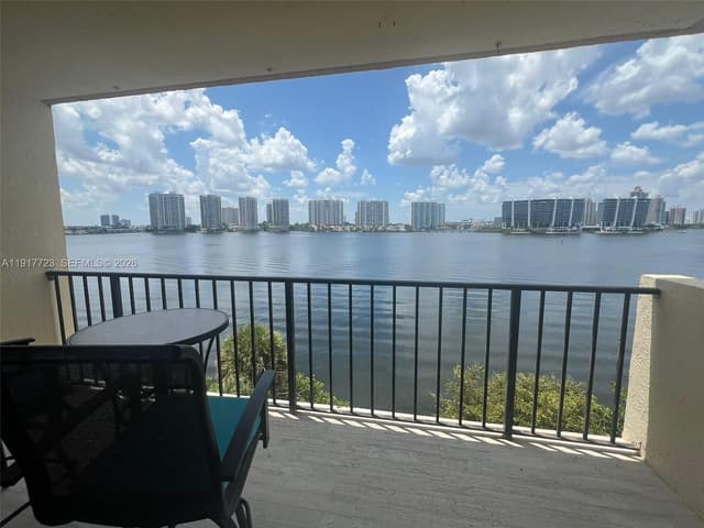 17878 N Bay Rd # 507, Sunny Isles Beach FL 33160 - Sunny Isles Beach, FL - Photo 3