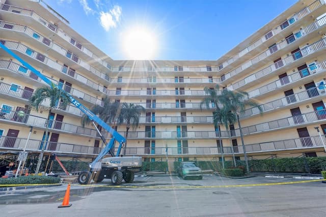 3101 N Country Club Dr # 504, Aventura FL 33180 - Aventura, FL - Photo 2
