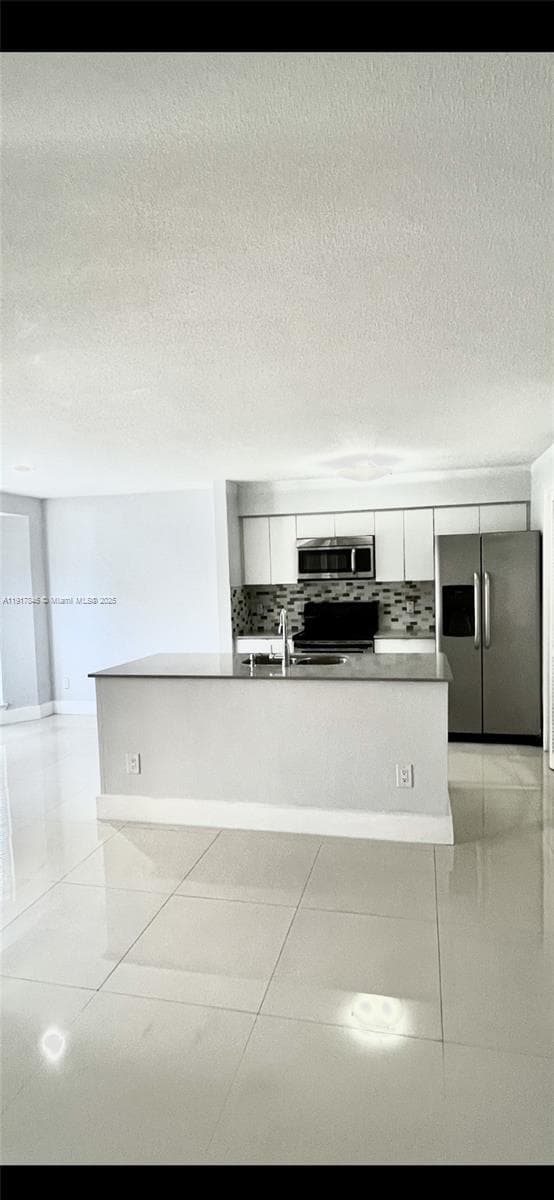 977 Riverside Dr # 211, Coral Springs FL 33071 - Coral Springs, FL - Photo 2