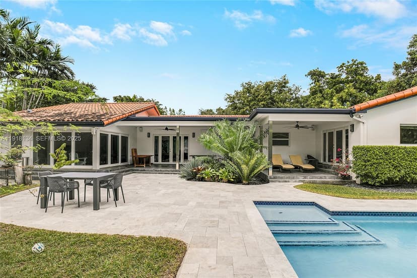 259 E Shore Dr, Miami FL 33133