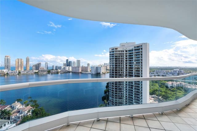 6000 Island Blvd # 2406, Aventura FL 33160 - Aventura, FL - Photo 3