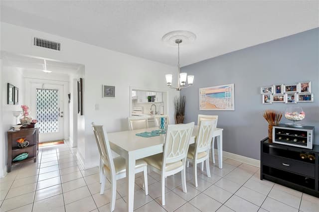 7807 Golf Circle Drive # 211, Margate FL 33063 - Margate, FL - Photo 6