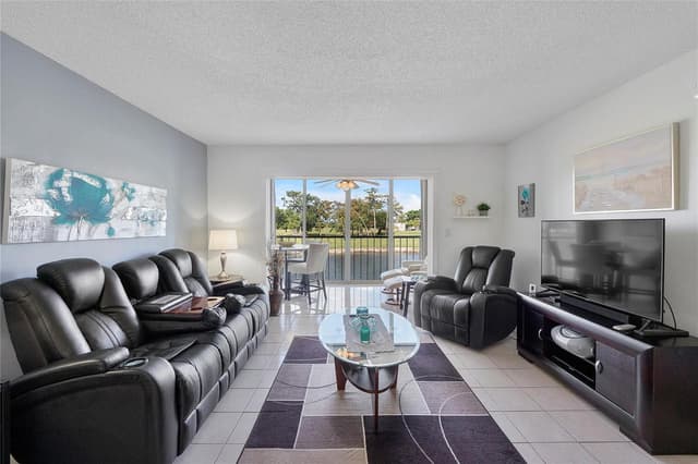 7807 Golf Circle Drive # 211, Margate FL 33063 - Margate, FL - Photo 3