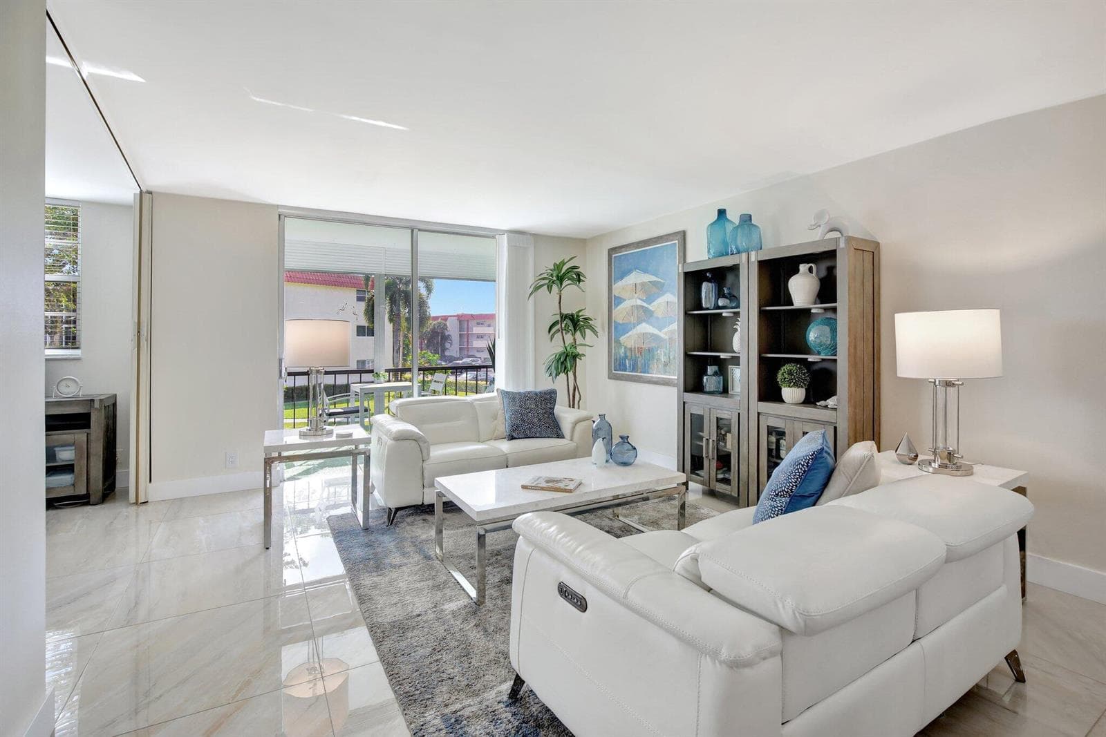 9720 S Hollybrook Lake Drive # 204, Pembroke Pines FL 33025 - Pembroke Pines, FL - Photo 1