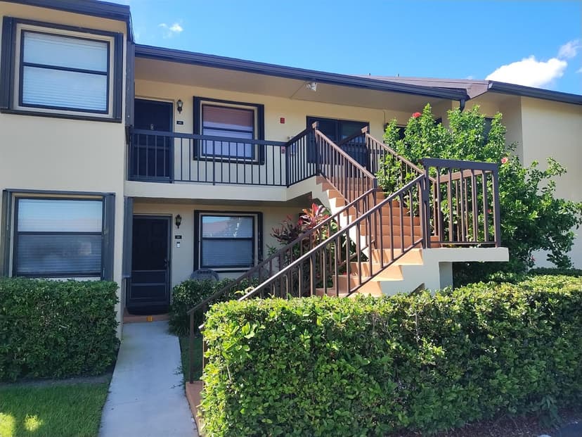 4693 Lucerne Lakes Boulevard # 202, Lake Worth FL 33467