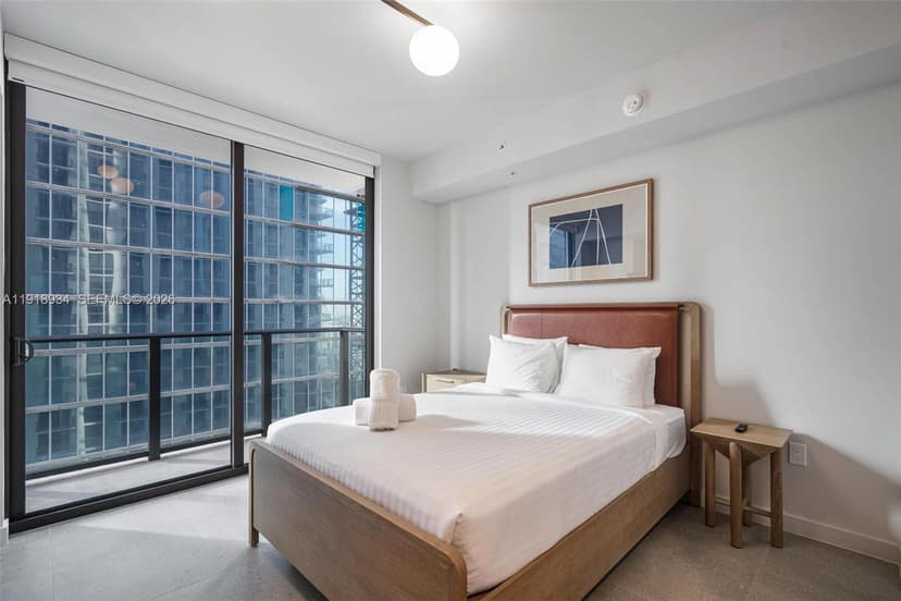 11 NE 6th Street # 2206, Miami FL 33132