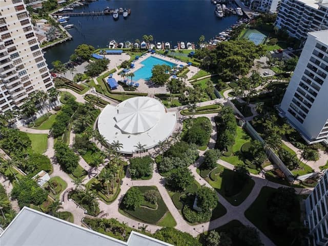 2500 Parkview Drive # 403, Hallandale Beach FL 33009 - Hallandale Beach, FL - Photo 2