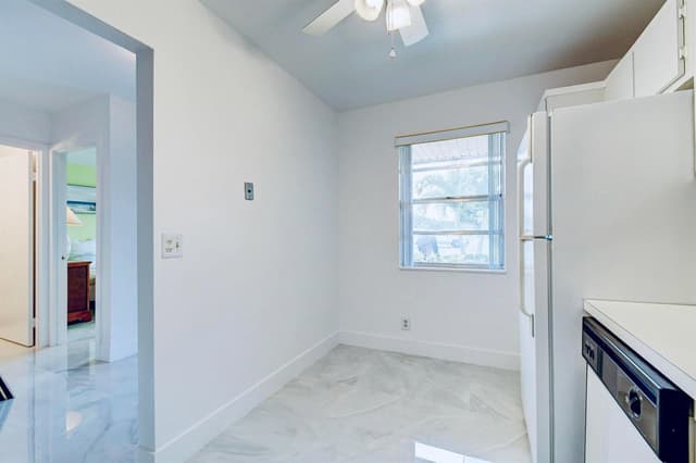 159 Lake Meryl Drive, West Palm Beach FL 33411 - West Palm Beach, FL - Photo 5
