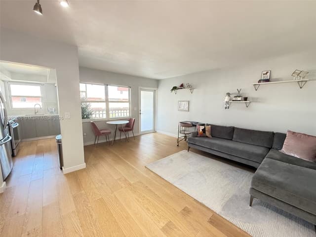180 NE 12th Ave # 12E, Hallandale Beach FL 33009 - Hallandale Beach, FL - Photo 5