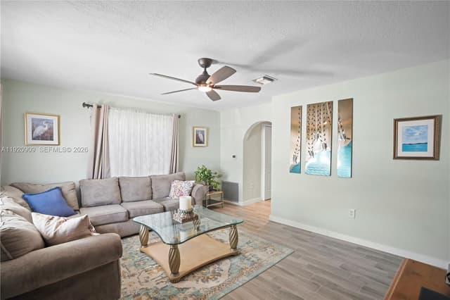 142 NW 10th Ct, Boynton Beach FL 33426 - Boynton Beach, FL - Photo 6
