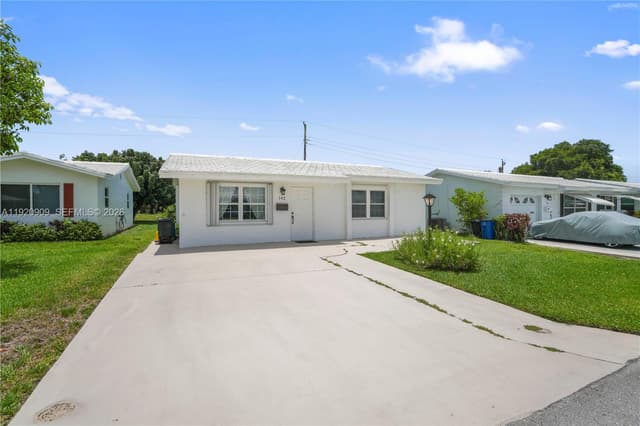 142 NW 10th Ct, Boynton Beach FL 33426 - Boynton Beach, FL - Photo 4