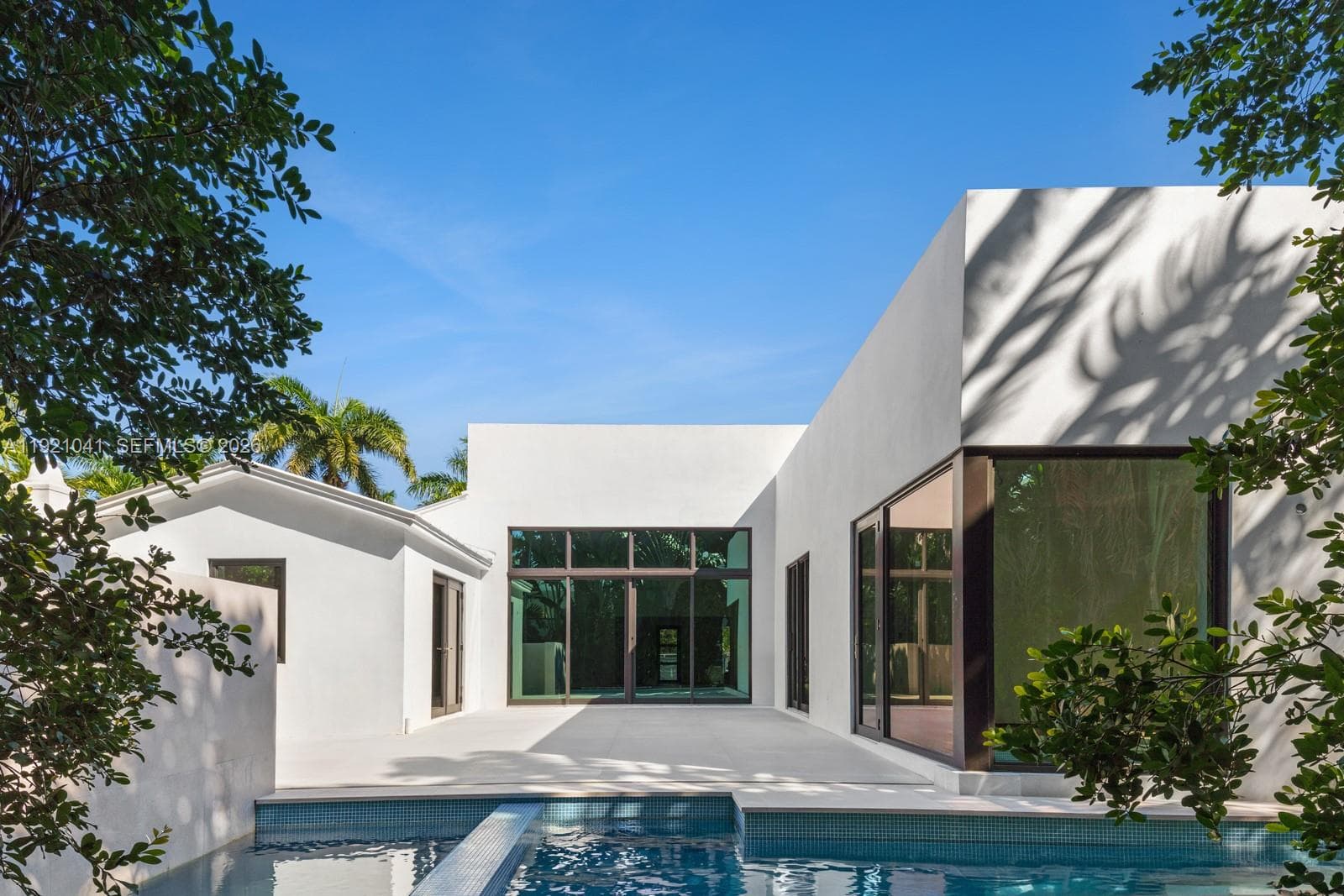 1520 W 22nd St, Miami Beach FL 33140 - Miami Beach, FL - Photo 1