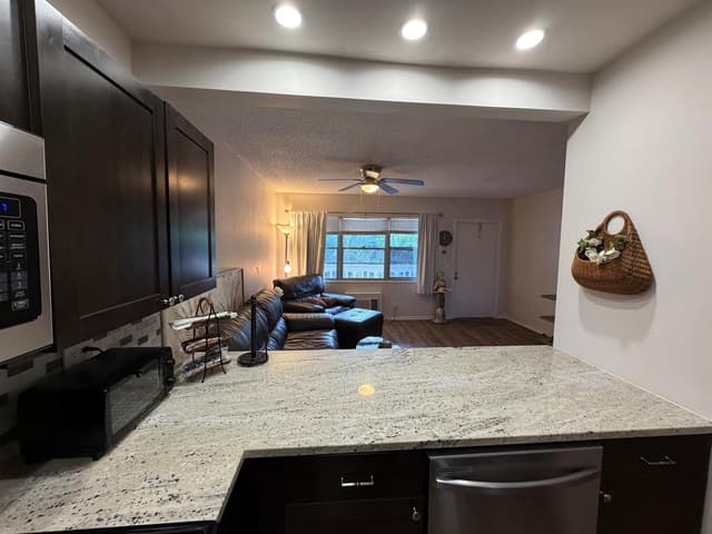 107 Prescott E, Deerfield Beach FL 33442 - Deerfield Beach, FL - Photo 4