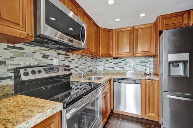 1535 SE 15th St # 208, Fort Lauderdale FL 33316 - Fort Lauderdale, FL - Photo 4