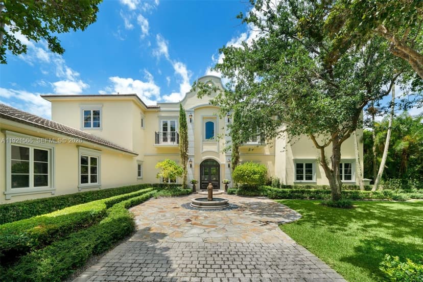 8010 Ponce De Leon Rd, Miami FL 33143