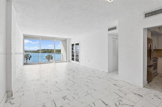 300 Bayview Dr # 308, Sunny Isles Beach FL 33160 - Sunny Isles Beach, FL - Photo 5