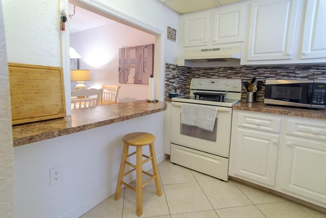 3091 E Sun Sunrise Lakes Drive E # 207, Sunrise FL 33322 - Sunrise, FL - Photo 3