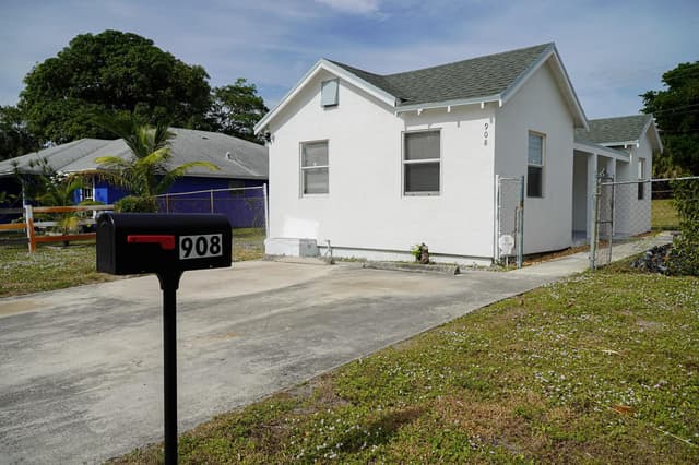 908 W 5th Street, Riviera Beach FL 33404 - Riviera Beach, FL - Photo 6