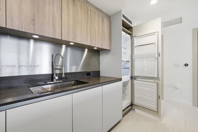 1000 Brickell Plz # 3211, Miami FL 33131 - Miami, FL - Photo 5