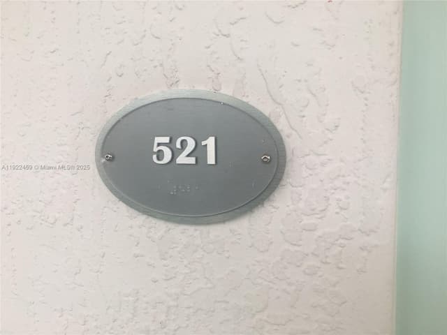 6000 Collins Ave # 521, Miami Beach FL 33140 - Miami Beach, FL - Photo 2
