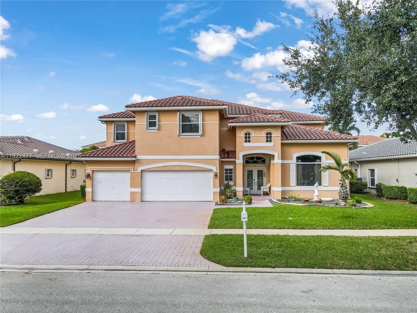 16365 NW 15th St, Pembroke Pines FL 33028