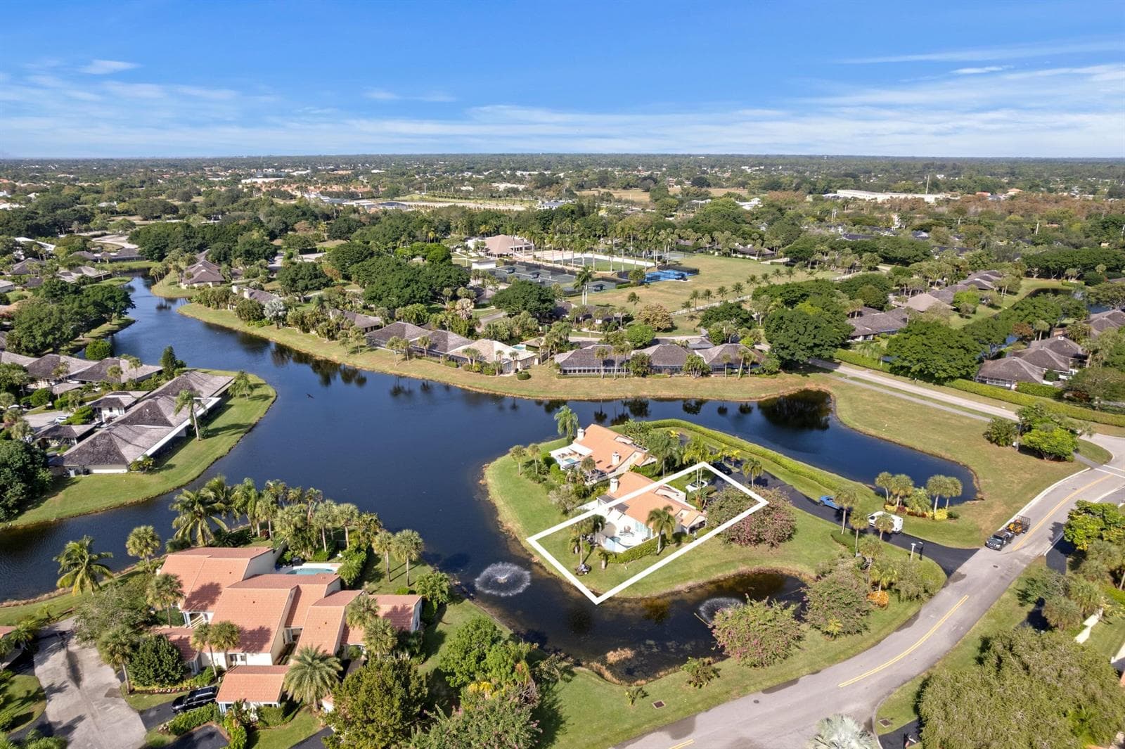 2211 Las Casitas Drive, Wellington FL 33414