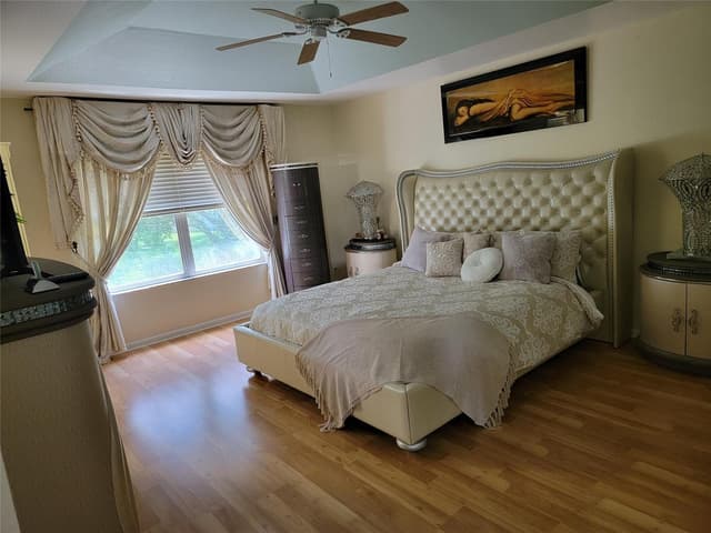 111 Berenger Walk, Royal Palm Beach FL 33414 - Royal Palm Beach, FL - Photo 4
