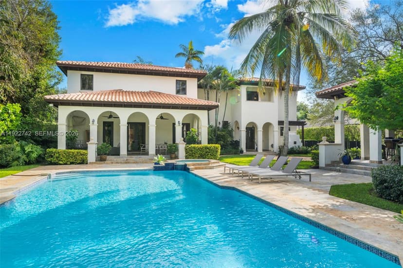 8800 SW 57 Ave, Pinecrest FL 33156