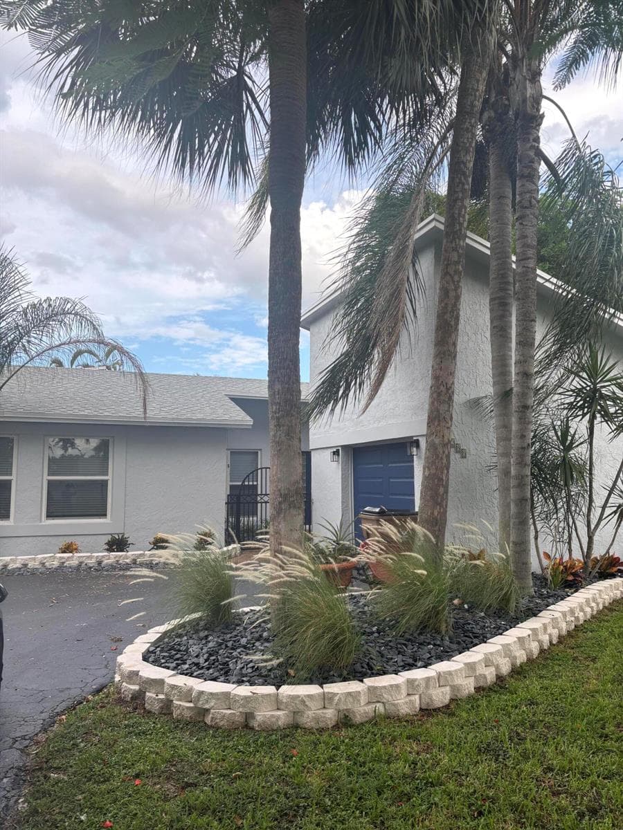 288 NW 39th Way, Deerfield Beach FL 33442 - Deerfield Beach, FL - Photo 1