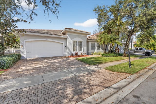 4988 SW 183rd Ave, Miramar FL 33029 - Miramar, FL - Photo 2