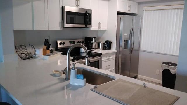 3050 Presidential Way # 206, West Palm Beach FL 33401 - West Palm Beach, FL - Photo 2