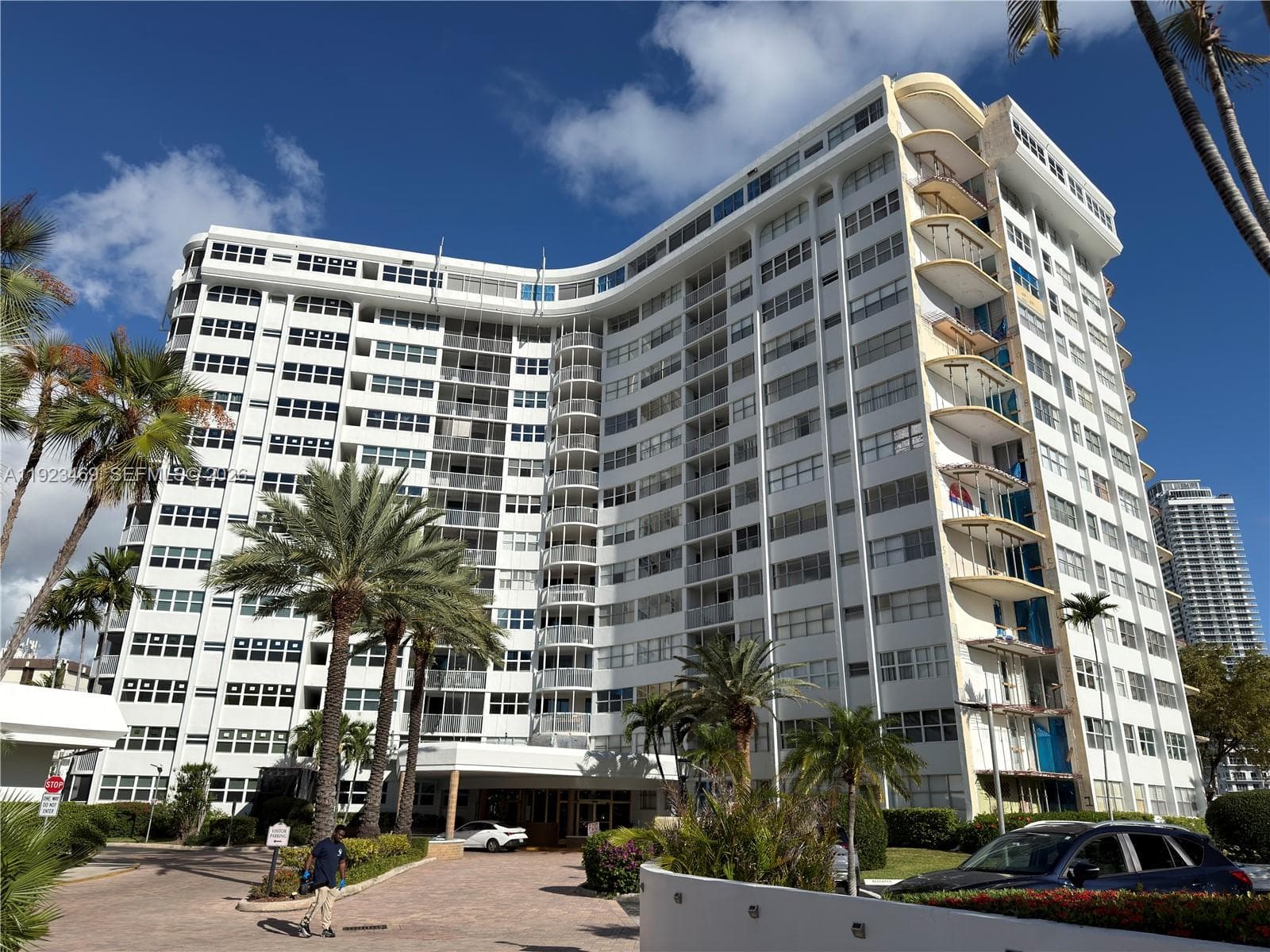 100 Golden Isles Dr # 605, Hallandale Beach FL 33009 - Hallandale Beach, FL - Photo 1