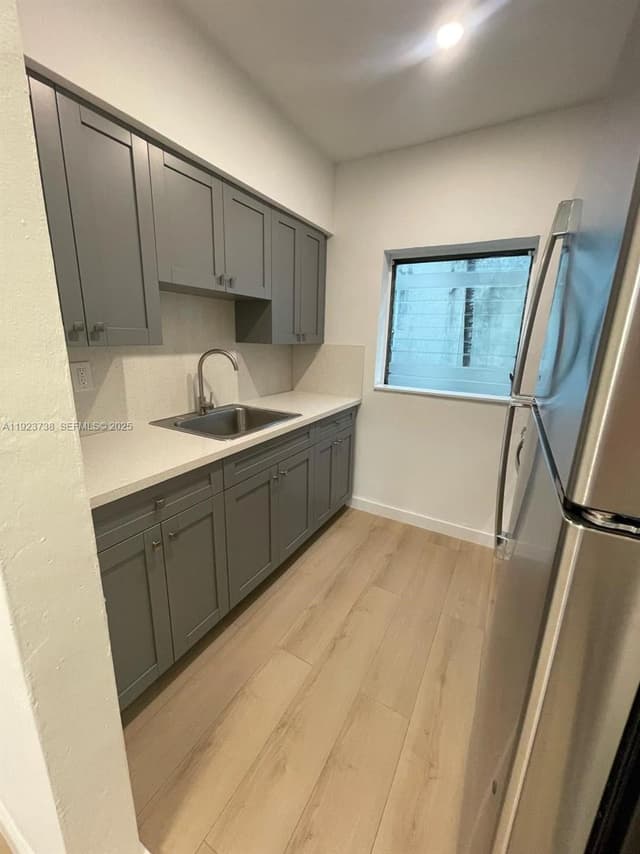 544 Michigan Ave # 10, Miami Beach FL 33139 - Miami Beach, FL - Photo 6