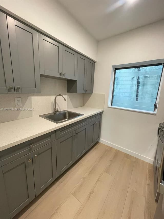 544 Michigan Ave # 10, Miami Beach FL 33139 - Miami Beach, FL - Photo 7