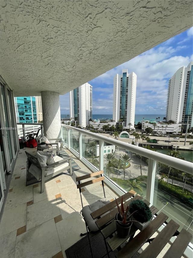 16400 Collins Ave # 942, Sunny Isles Beach FL 33160 - Sunny Isles Beach, FL - Photo 5
