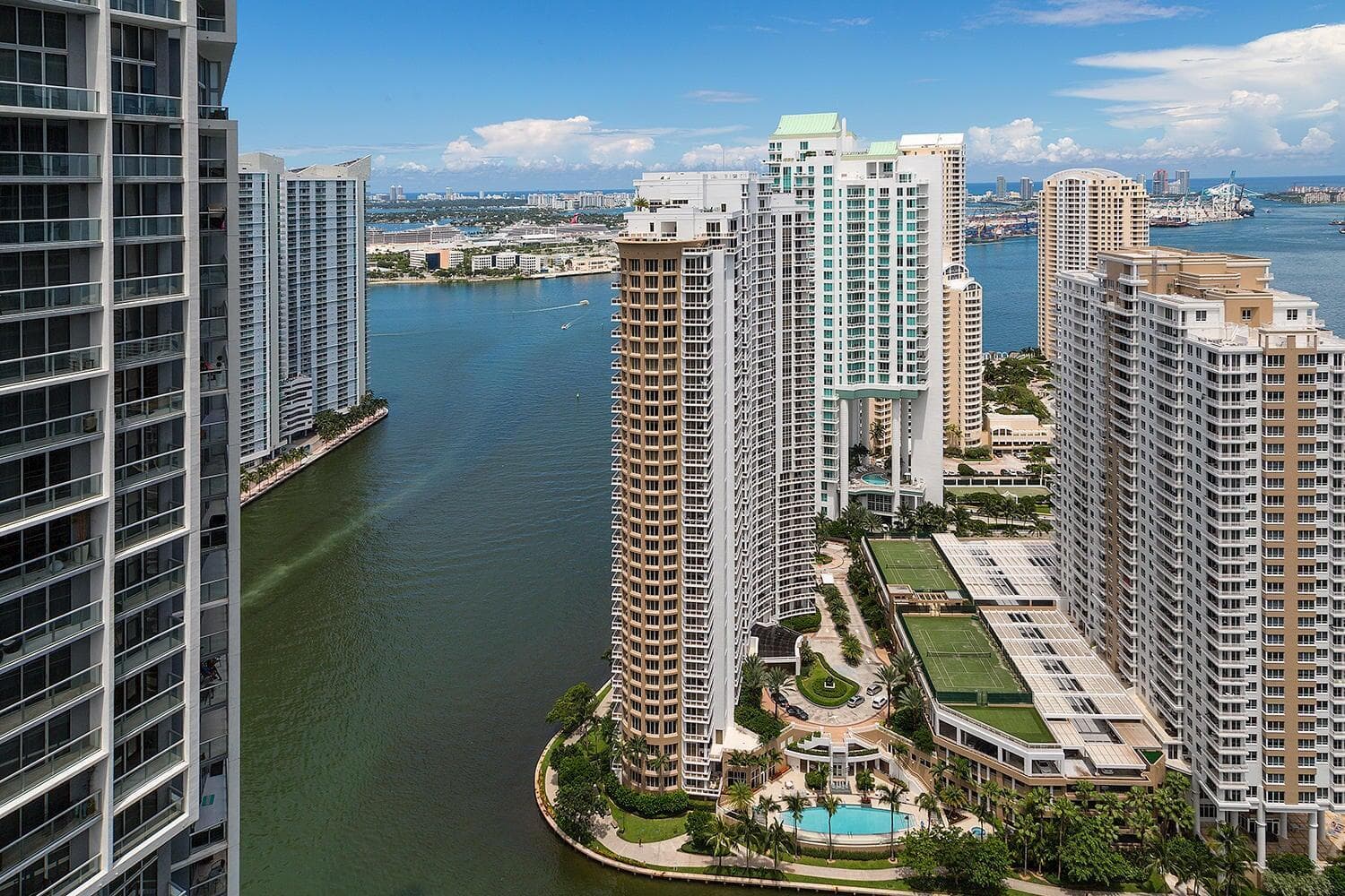 495 Brickell Avenue # 4010, Miami FL 33131