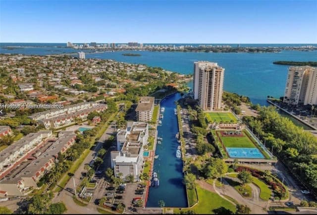 1650 NE 115th St # 405, Miami FL 33181 - Miami, FL - Photo 2