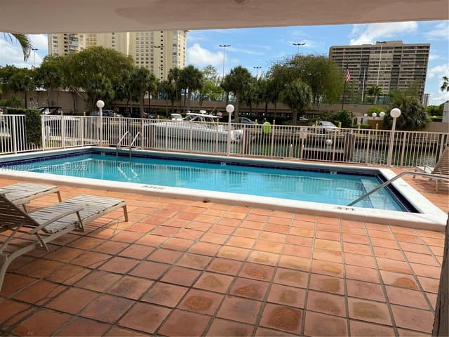 1650 NE 115th St # 405, Miami FL 33181 - Miami, FL - Photo 7