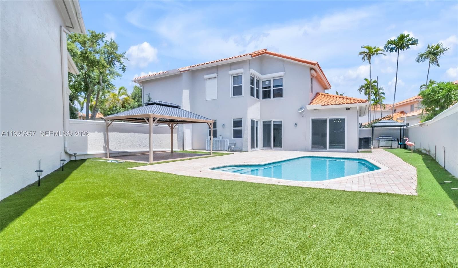 1547 Mariner Way, Hollywood FL 33019
