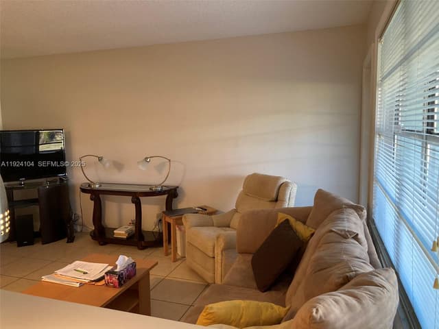 5300 Washington St # N117, Hollywood FL 33021 - Hollywood, FL - Photo 3